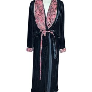 Sophia By Delicates Black Red Velvet Brocade Victorain Gothic Robe OS